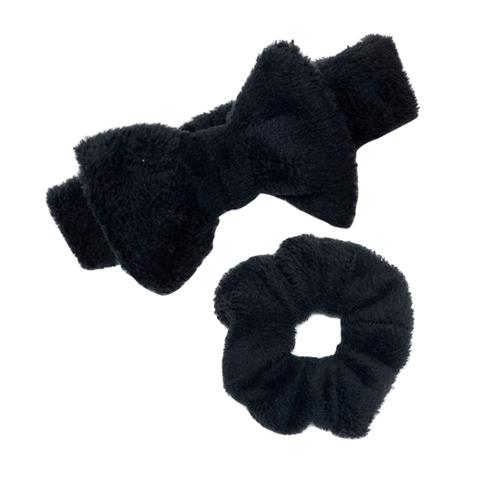 Black large fluffy bundle